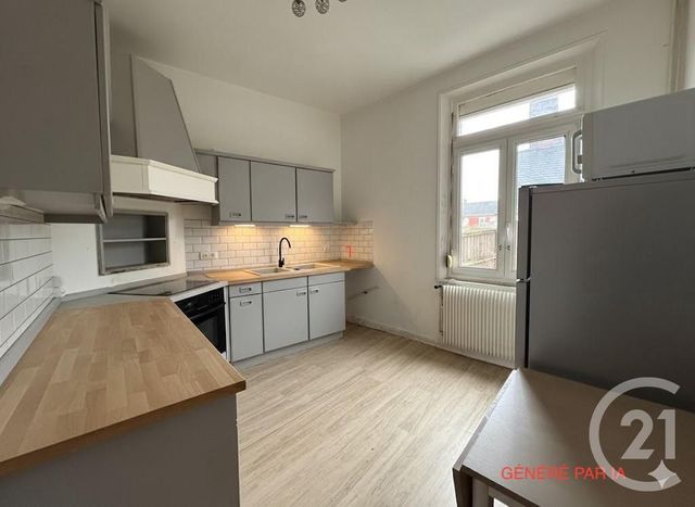 Appartement F4 à vendre - 4 pièces - 105.0 m2 - ROYE - 80 - PICARDIE - Century 21 Nes'Immo