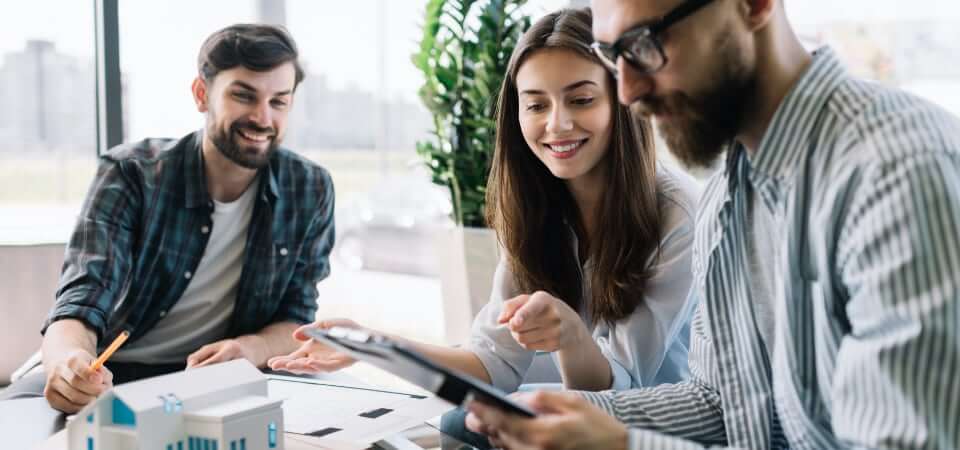 l'équipe de l'agence Nes'Immo
